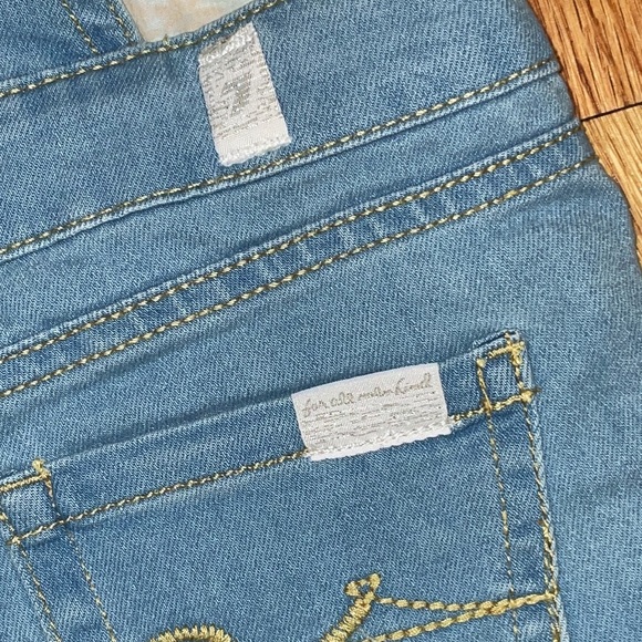 NEW Little Girl's 2-Piece Floral Top & Denim Shortalls Set 4T - Picture 13 of 14